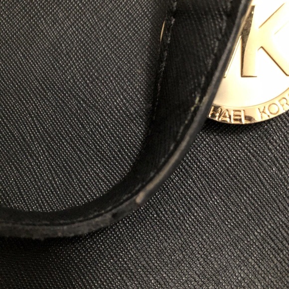 Michael Kors 30S3TCYS2L Cynthia Medium Satchel Black / 001 Calfskin Tote Bag - Picture 7 of 12